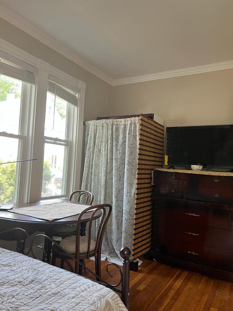 Private Room In A Grand House Βοστώνη Εξωτερικό φωτογραφία