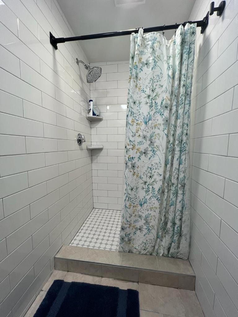 Private Room In A Grand House Βοστώνη Εξωτερικό φωτογραφία